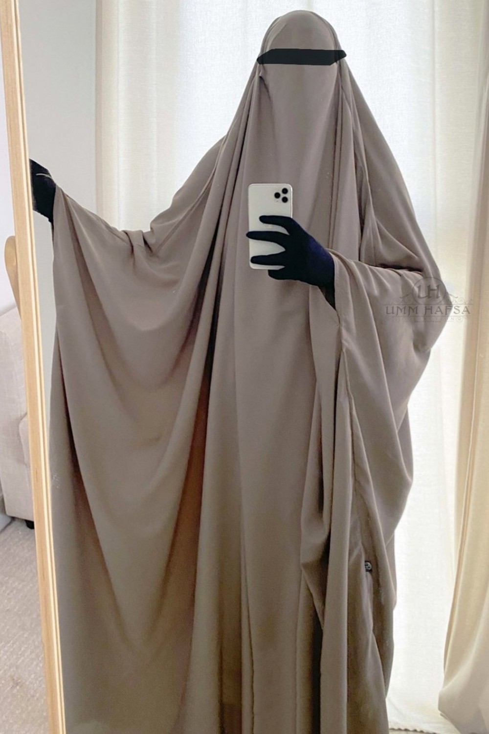 Stor saudisk jilbab Umm Hafsa-jilbeb & jilbab-Safwa Boutique