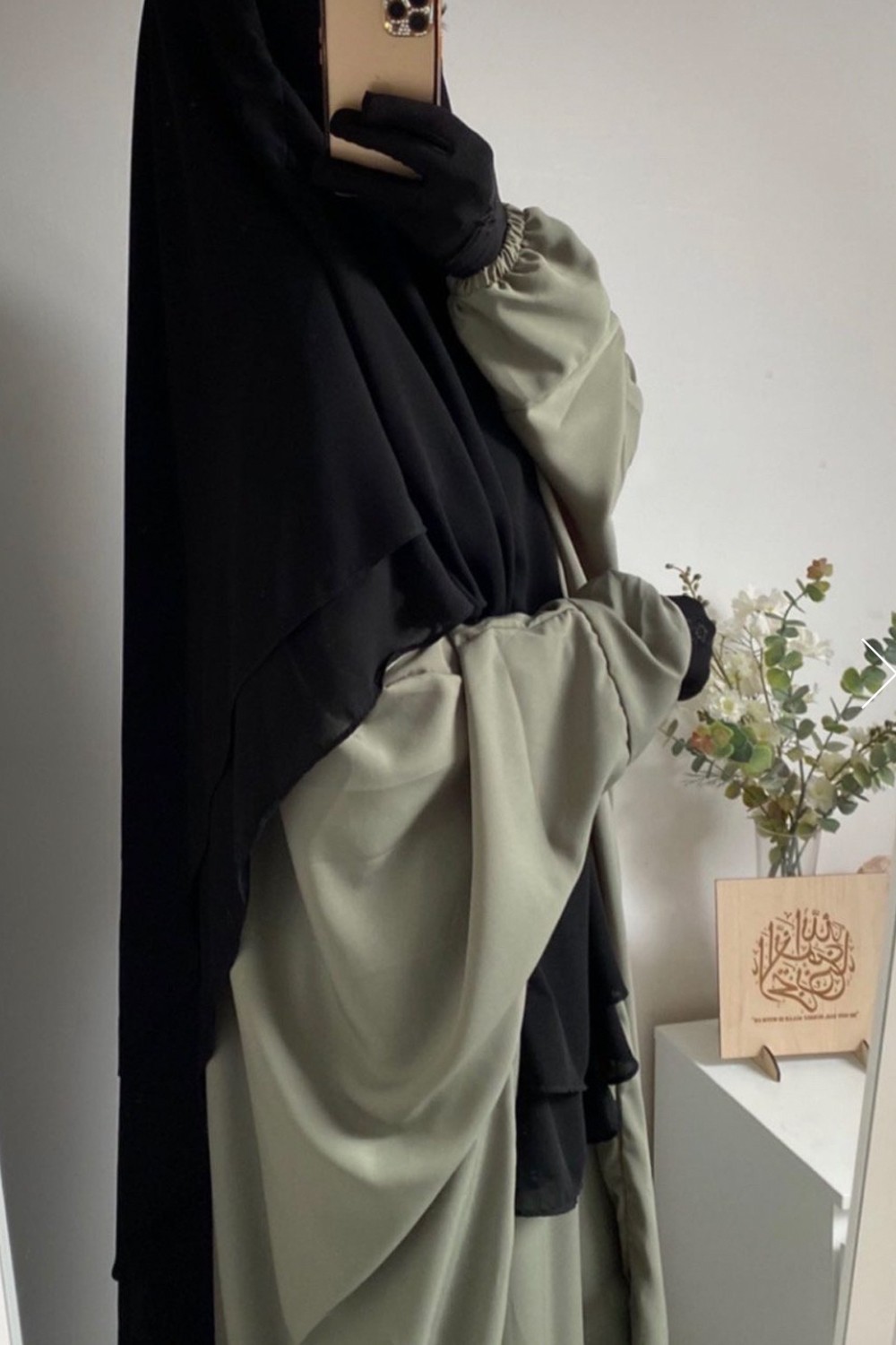 Umm Hafsa Schmetterlings-Abaya-Abaya & Kleid-Safwa Boutique