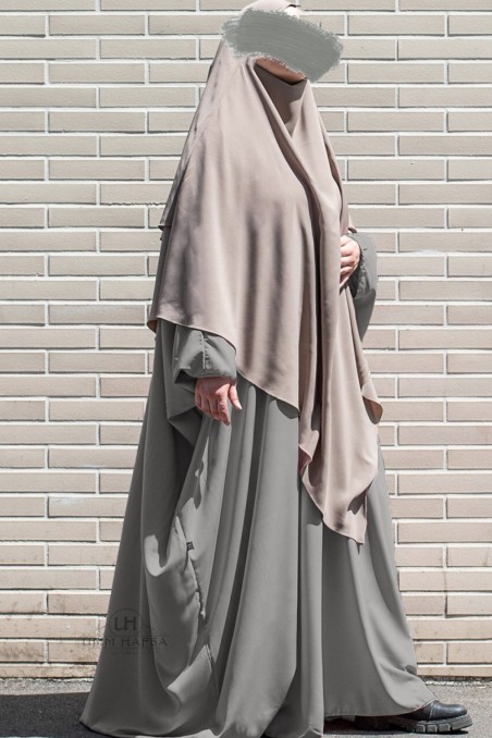 Umm Hafsa sommerfugl-abaya-Abaya & Robe-Safwa Boutique