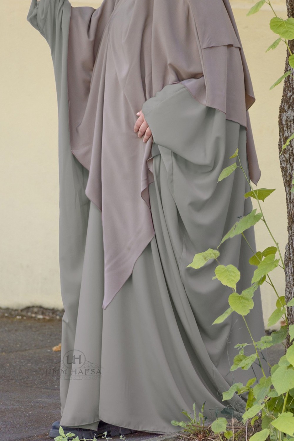 Umm Hafsa perhosabaya-Abaya & Robe-Safwa Boutique