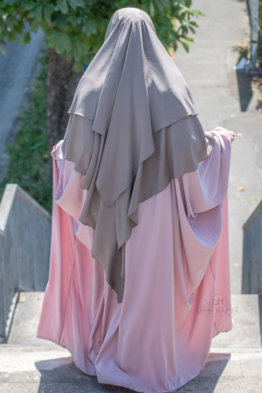 Abaya mariposa Umm Hafsa-Abaya & Robe-Safwa Boutique