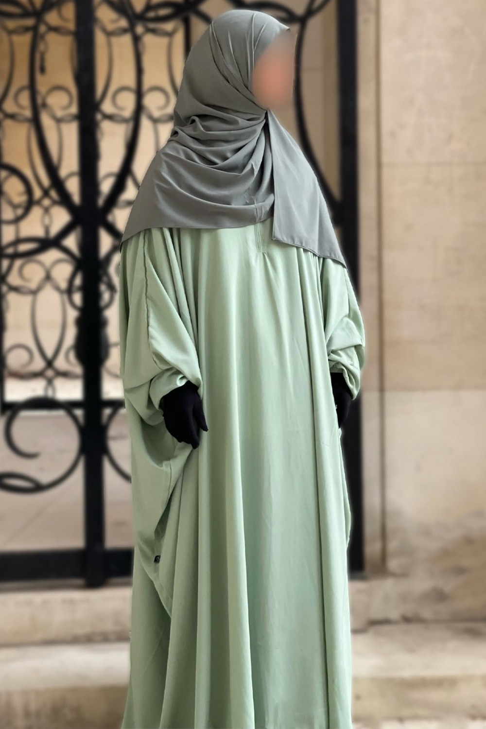 Abaya mariposa Umm Hafsa-Abaya & Robe-Safwa Boutique