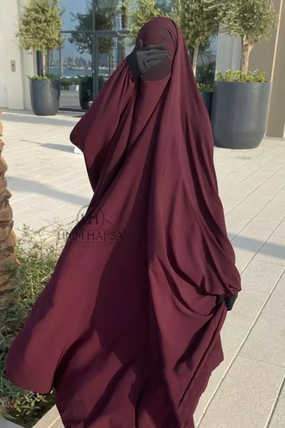 Stor saudisk jilbab Umm Hafsa-jilbeb & jilbab-Safwa Boutique