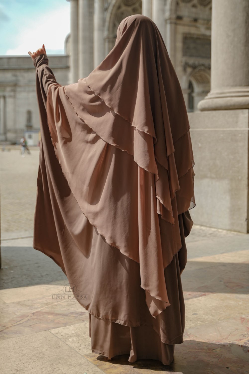 Abaya de duas peças com clipes Umm Hafsa-Ensemble & Tunique-Safwa Boutique