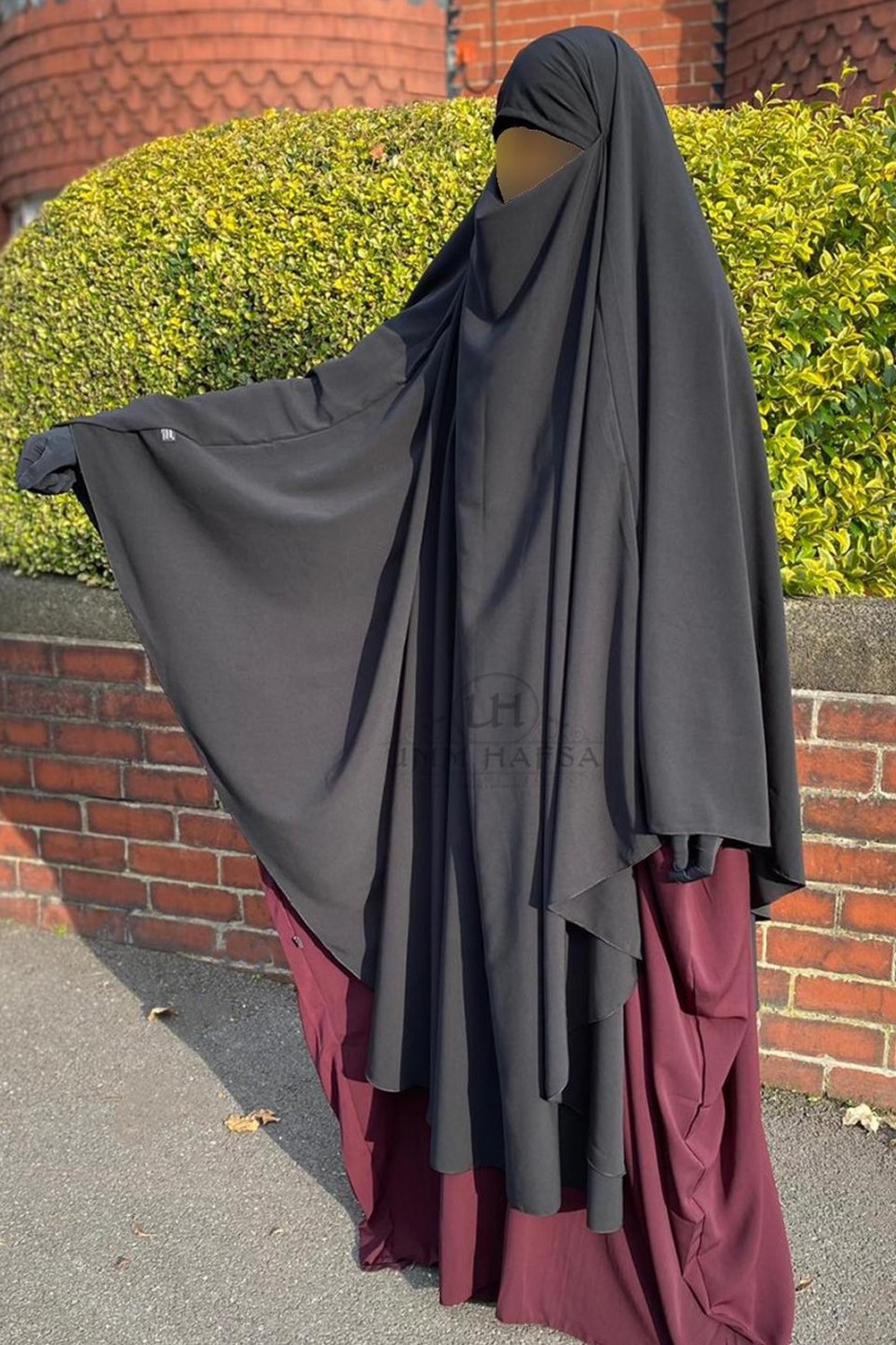 Schmetterlings-Khimar & Niqab Umm Hafsa-Hijab & Khimar-Safwa Boutique