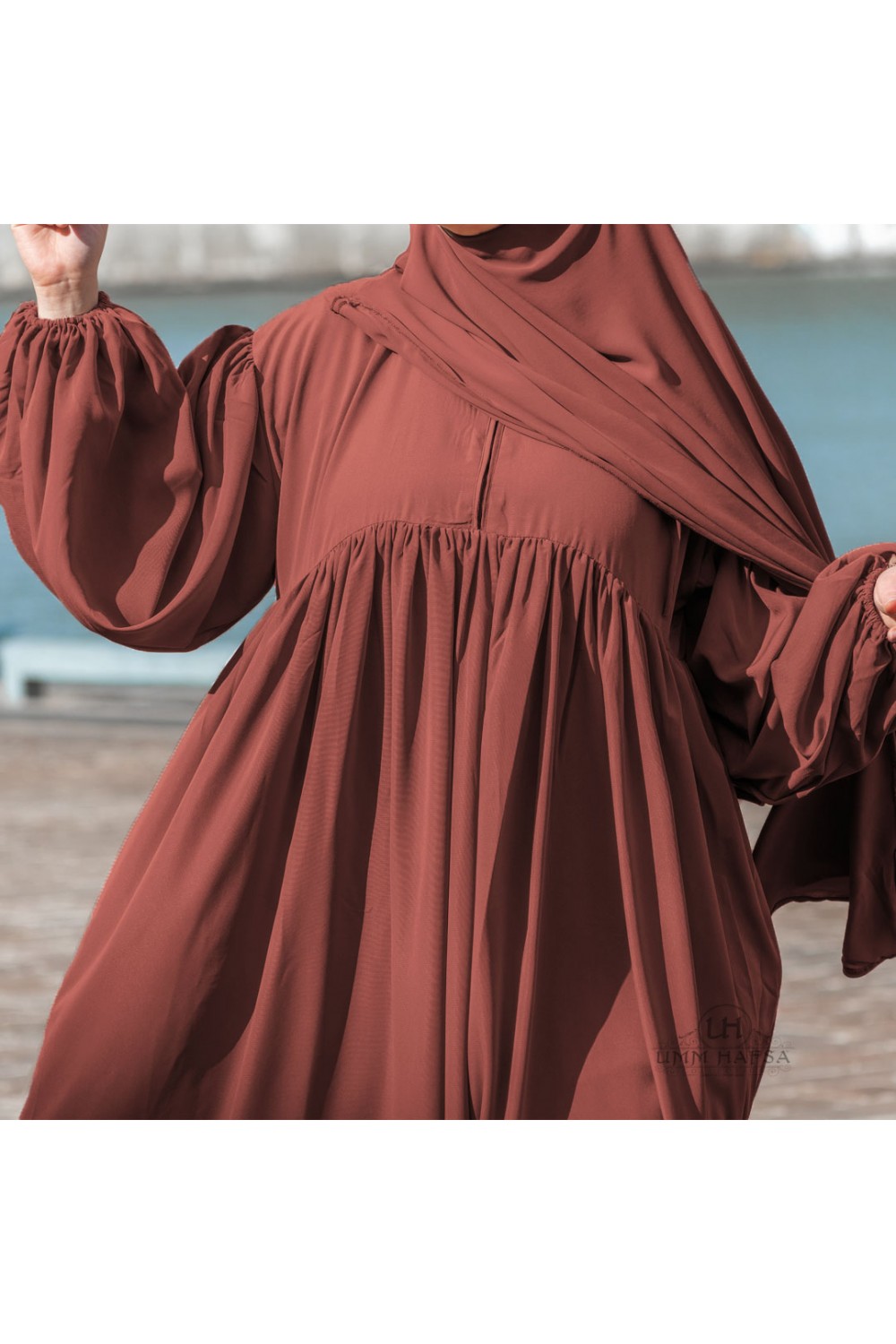 Abaya med ballongermer Umm Hafsa-Abaya & Robe-Safwa Boutique