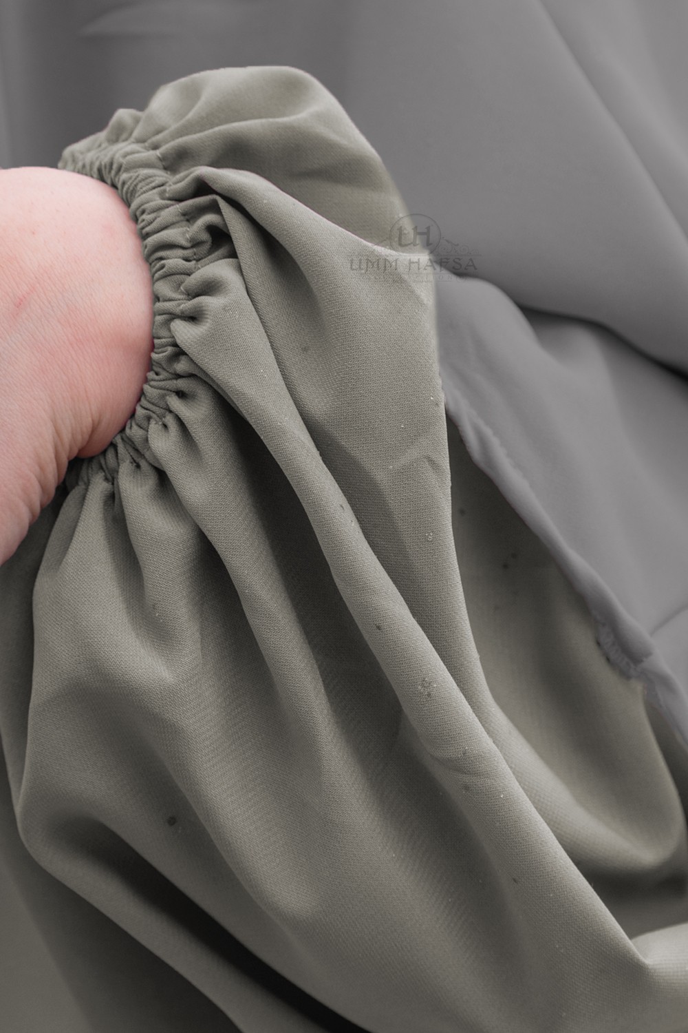 Abaya con mangas globo Umm Hafsa-Abaya & Robe-Safwa Boutique