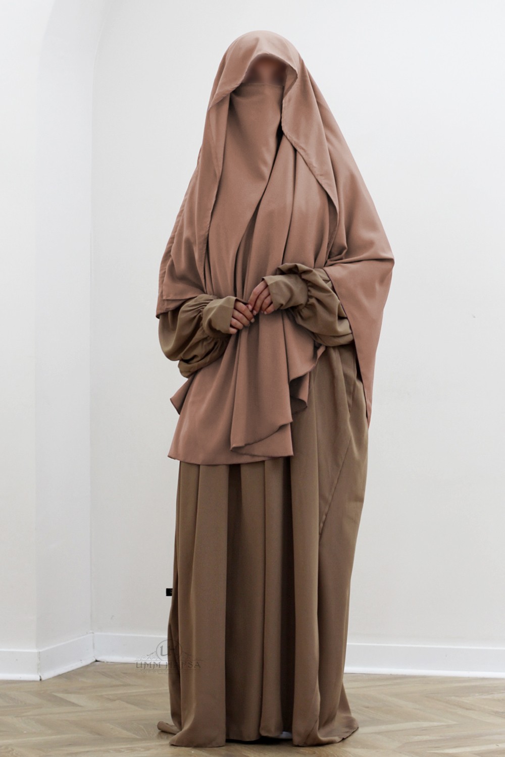 Khimar Malika lue av Umm Hafsa-Hijab & Khimar-Safwa Boutique