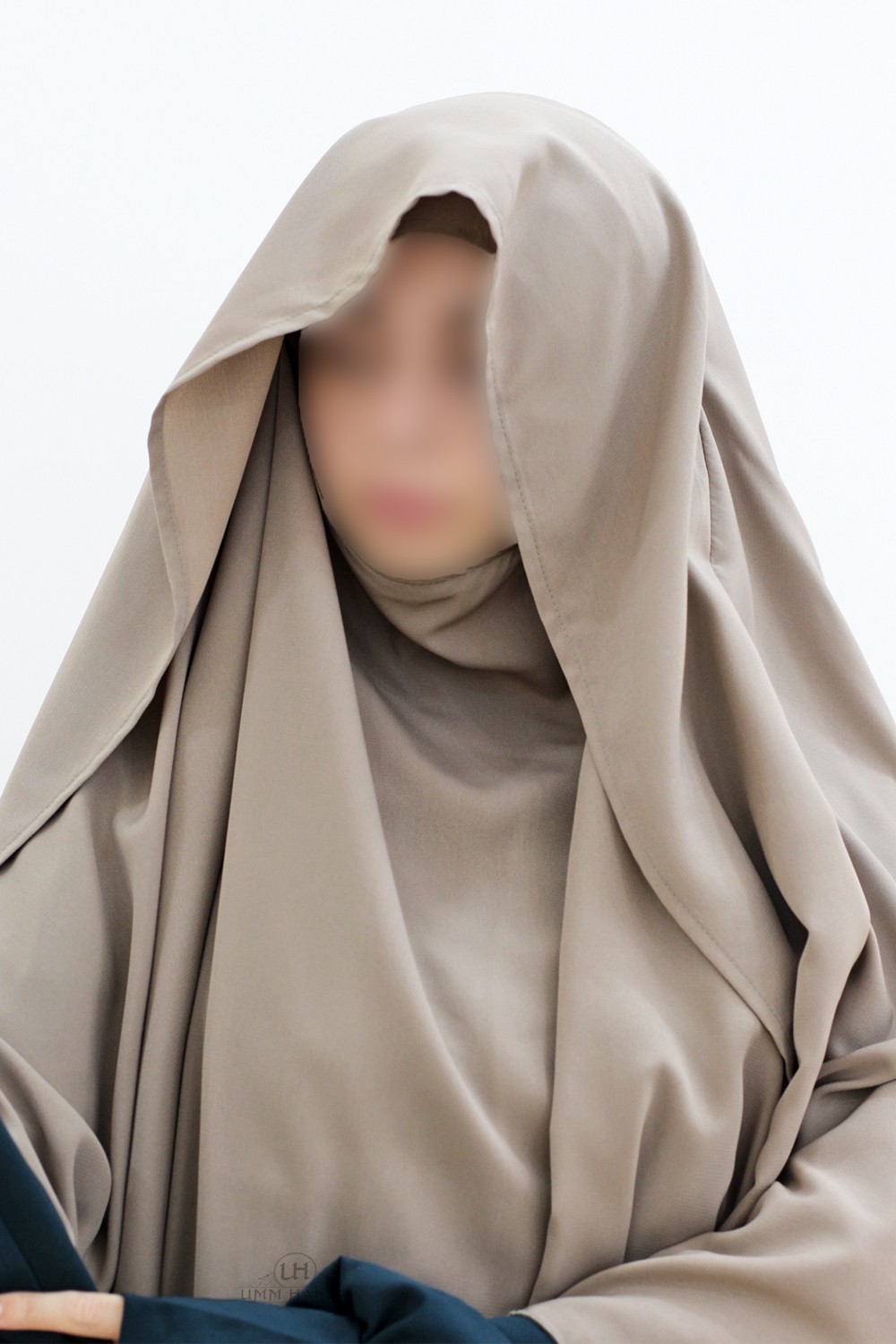 Khimar Malika lue av Umm Hafsa-Hijab & Khimar-Safwa Boutique