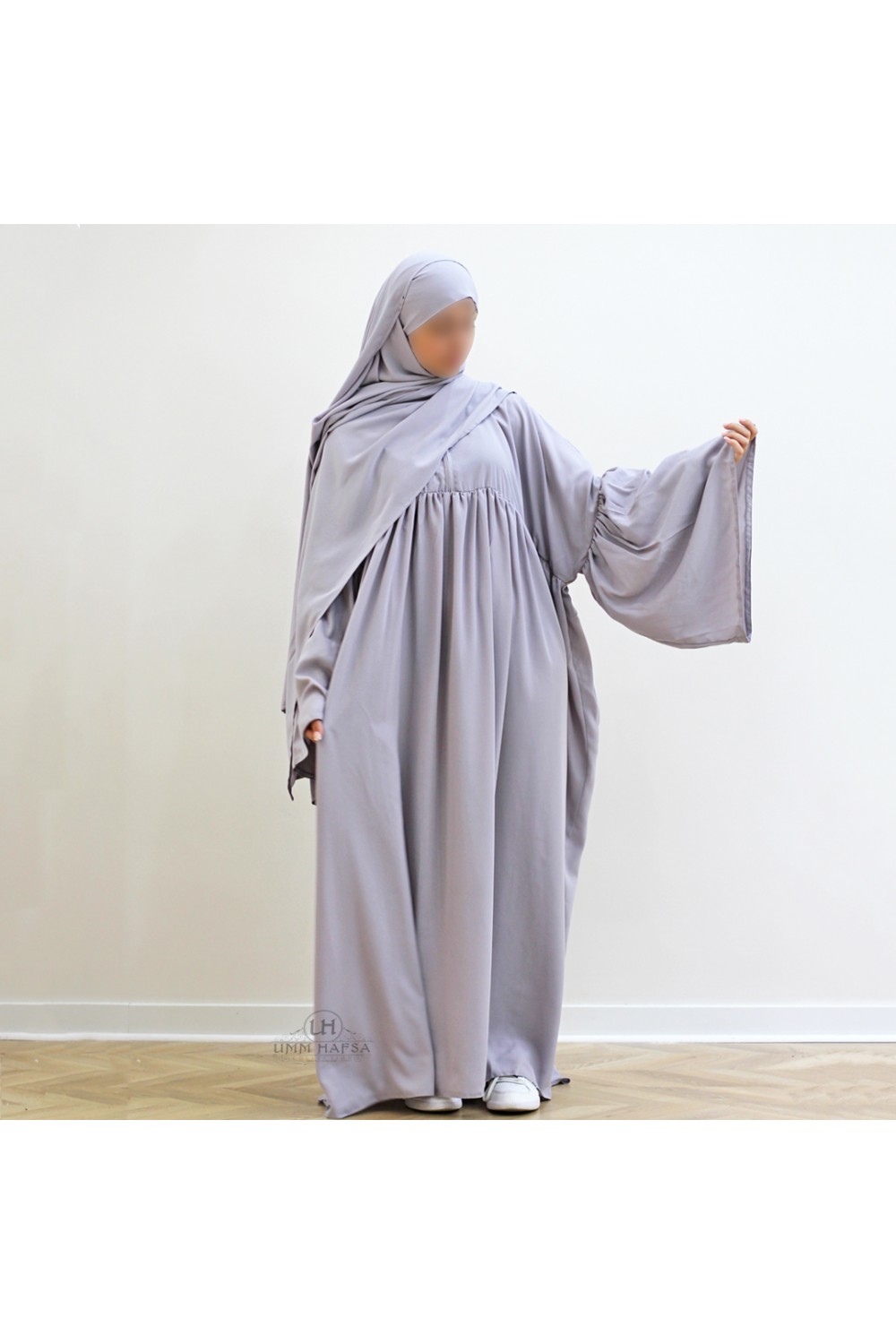 Abaya Malika por Umm Hafsa-Abaya & Robe-Safwa Boutique