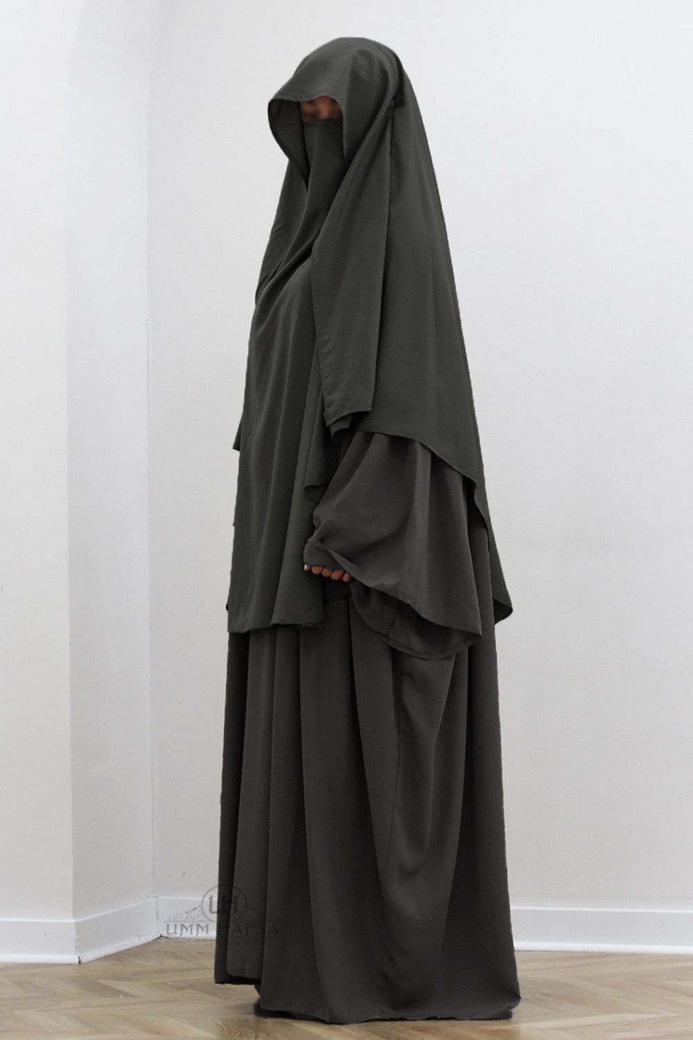 Abaya Malika av Umm Hafsa-Abaya & Robe-Safwa Boutique