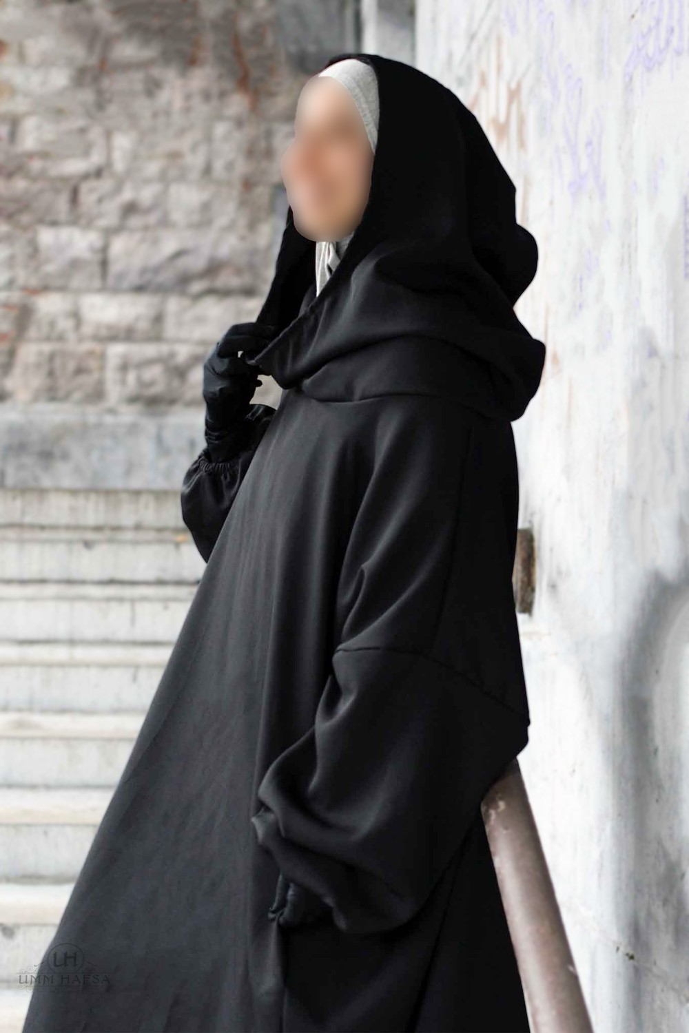 Sobre Abaya Hafsa por Umm Hafsa-Gilet & Manteaux-Safwa Boutique