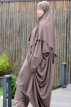 Abaya de Baño de 3 Piezas por Umm Hafsa - Elegancia y Recato en la Playa